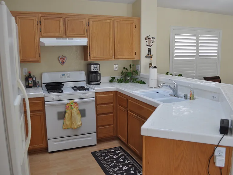 278 Brookview Ct — Photo 7