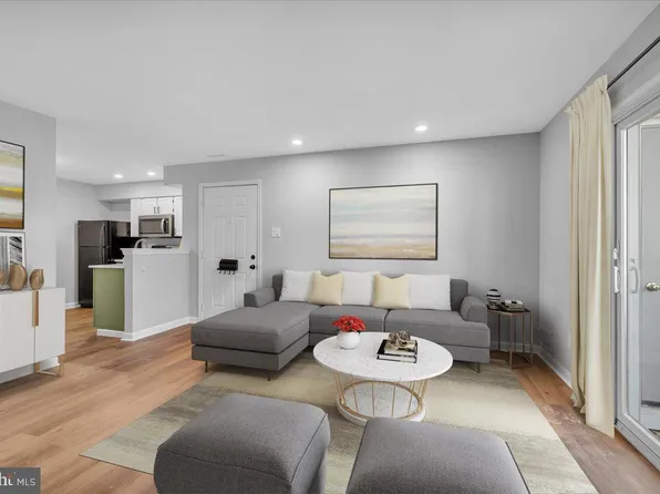 1363 Tristram Cir, Mantua, NJ 08051