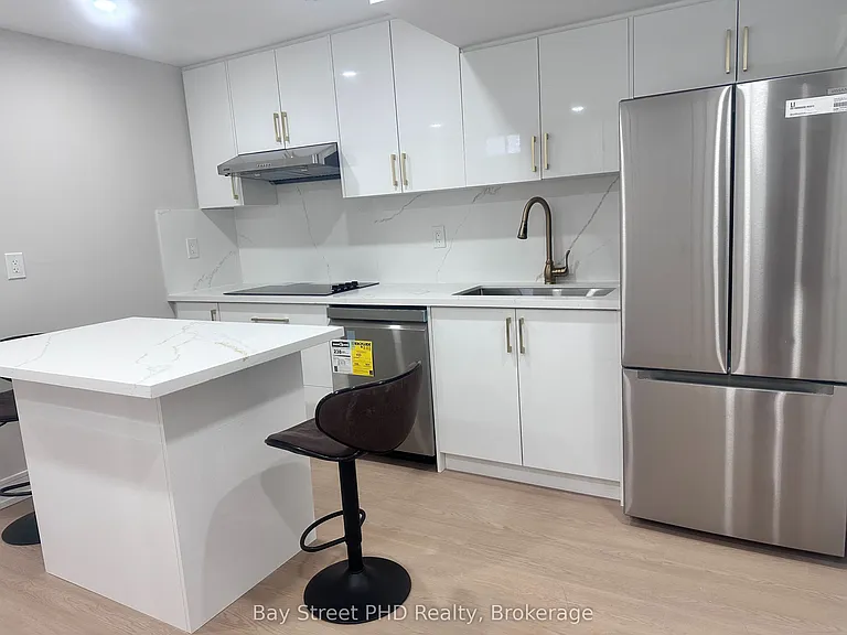 28 W Normandy Dr #1 — Photo 1