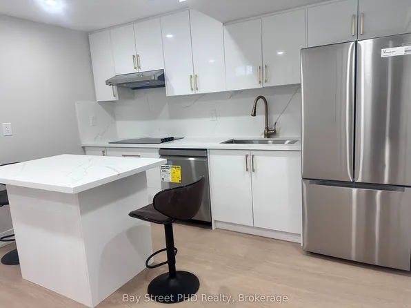 28 W Normandy Dr Basement 1, Markham, ON L6B 0A8