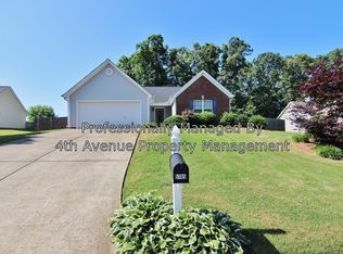 5765 Rolling Meadow Ln, Flowery Branch, GA 30542