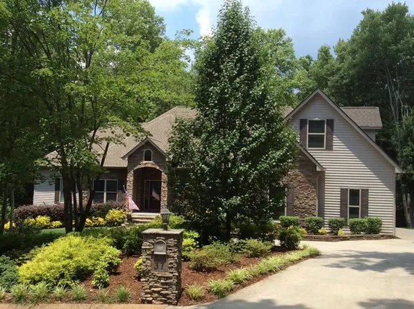 37 Maggie Blf, Lookout Mountain, GA 30750