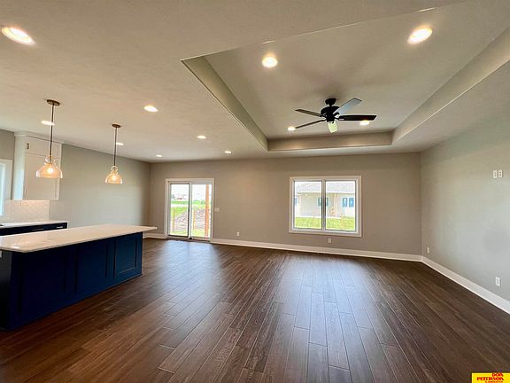 2nd image of 2720 Lauren Ln