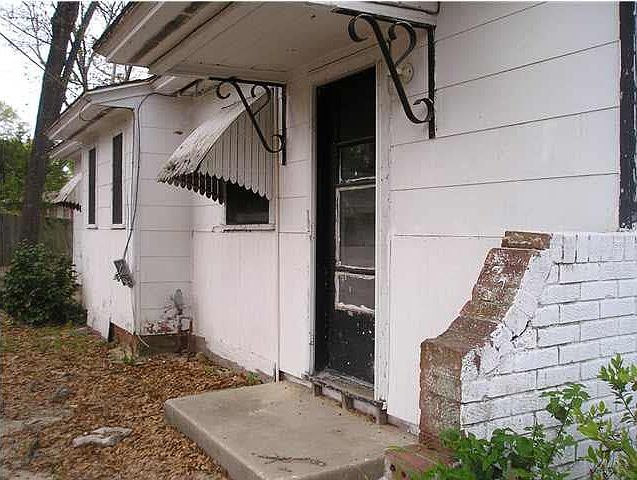 1st image of 3253 Torres Ave