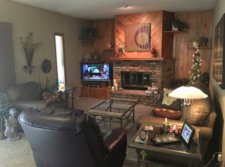 1907 Cardinal Ln, Huron, SD 57350