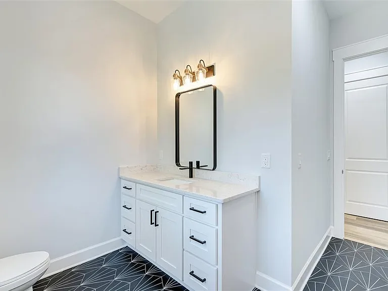 506 E Mohawk Ave — Photo 51