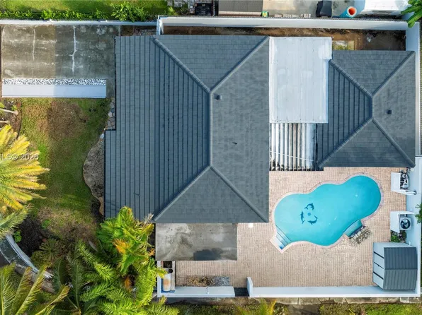 705 E 9th Ln, Hialeah, FL 33010