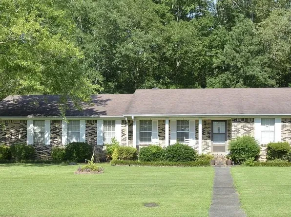 920 E Tomahawk Trl, Gadsden, AL 35903