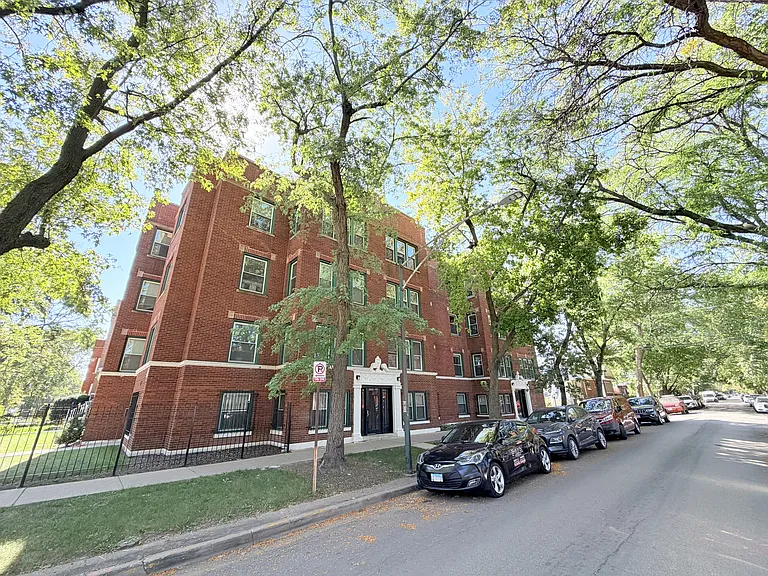 3603 W Ainslie St #G-1 — Photo 13