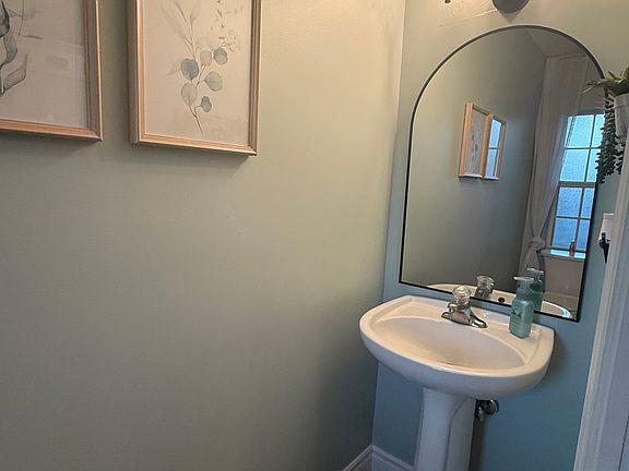 5th image of 3636 Pine Oak Cir
