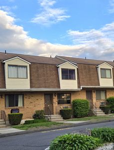 600 Clark Avenue APT 21, Bristol, CT, 06010