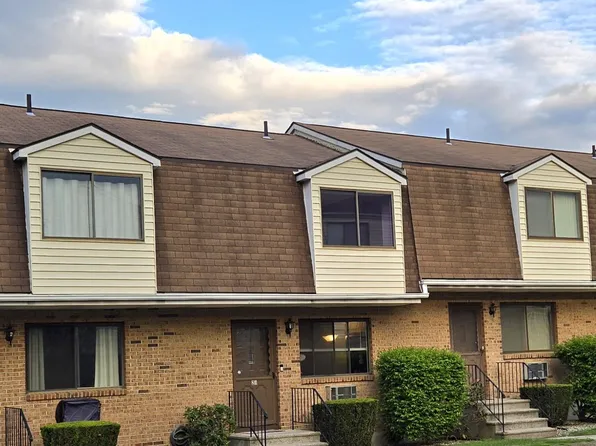 600 Clark Avenue APT 21, Bristol, CT 06010