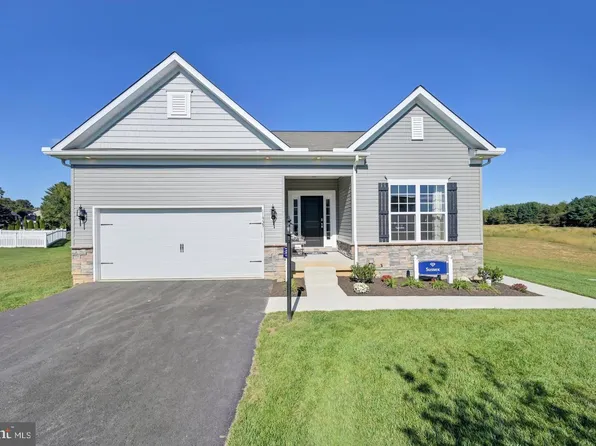 250 N Heron Cir, New Castle, DE 19720