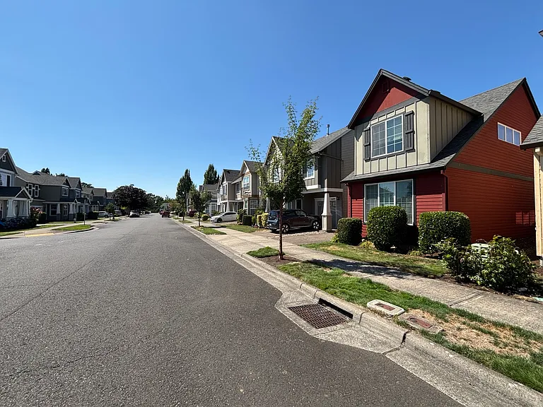 20681 SW Rosemount St — Photo 10