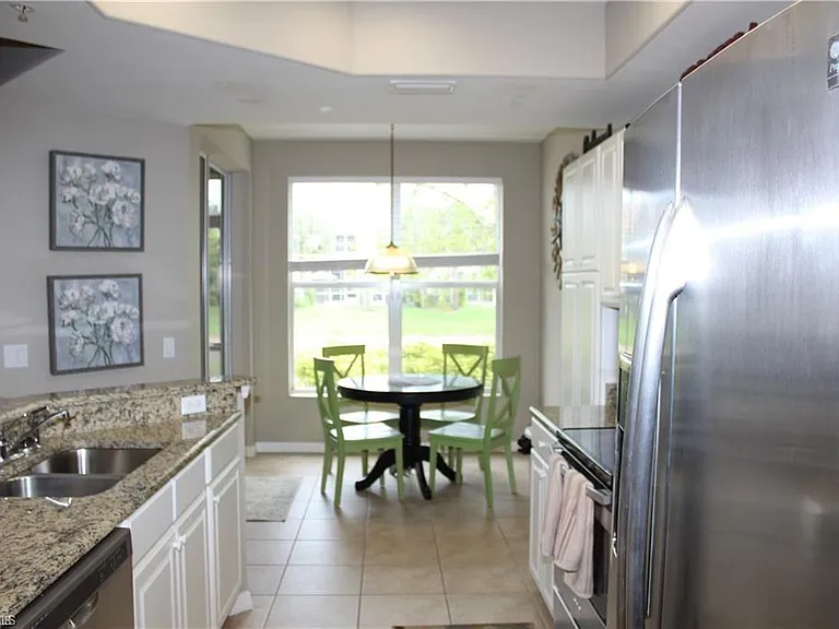 1400 Tiffany Ln #2406 — Photo 2