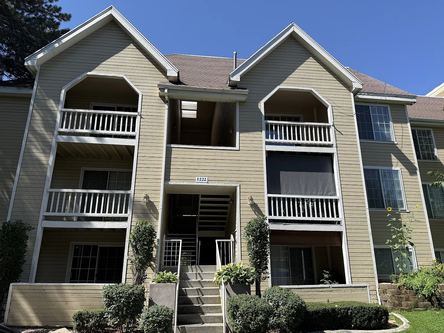 1222 E Waterside Cove, Unit#31, Cottonwood Heights, UT 84047 - 2bed 2bath — Photo 1