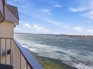 130 W Wisconsin Ave UNIT 23, Pewaukee, WI 53072