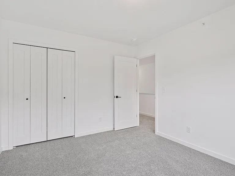 2062 Como Ave #2 — Photo 13