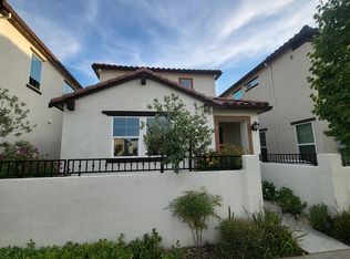 1024 Essington Ln, Roseville, CA 95747