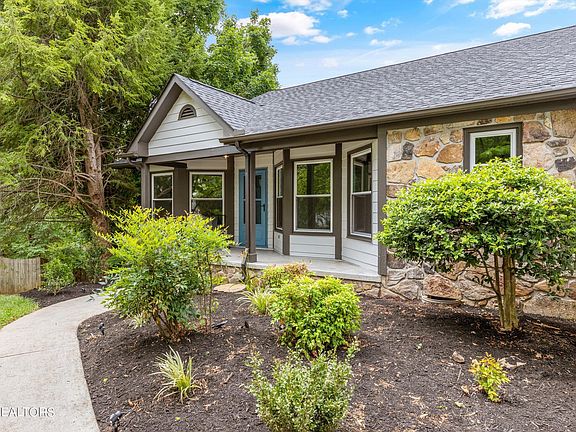 4th image of 1419 Bexley Cove Ln