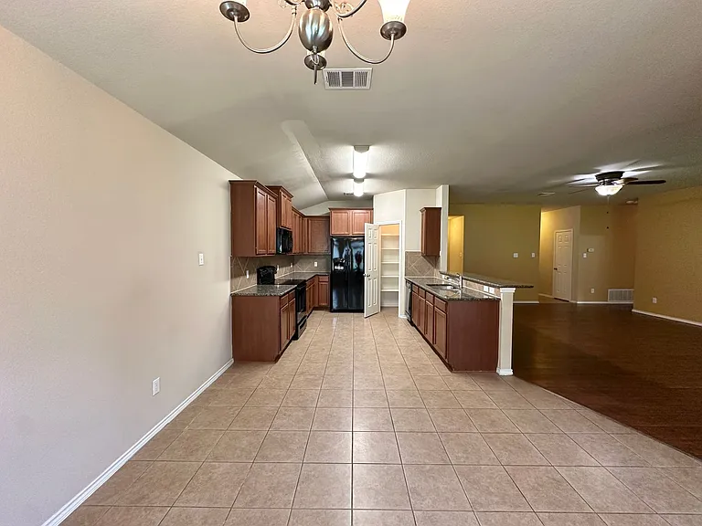 6806 Modesto Rd — Photo 8