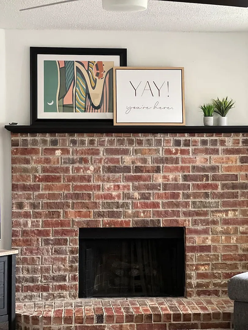 Cozy 3 Bedroom House with Beautiful Fireplace — Photo 4