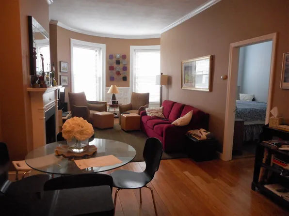 922 Beacon St, Boston, MA