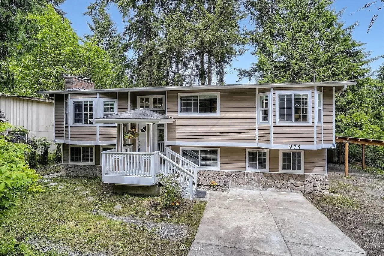 Wildwood Blvd SW, Issaquah — Photo 3