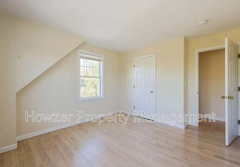 91 Louis St — Photo 11