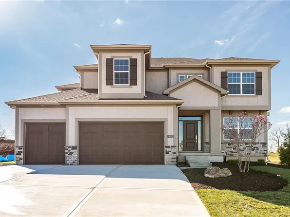 18512 Howe Dr, Overland Park, KS 66085