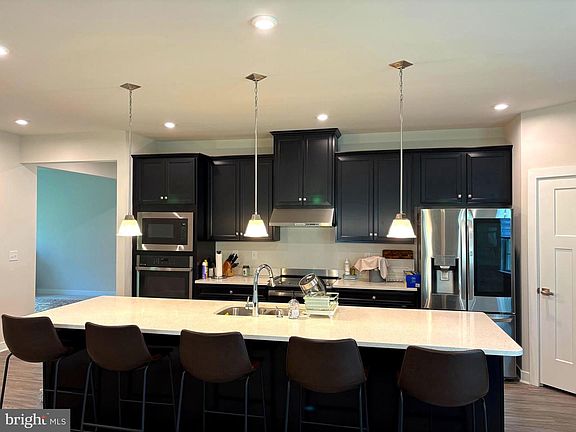 3rd image of 37308 Kestrel Way