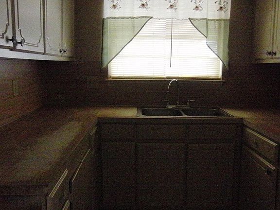 4th image of 5206 Belaire Dr