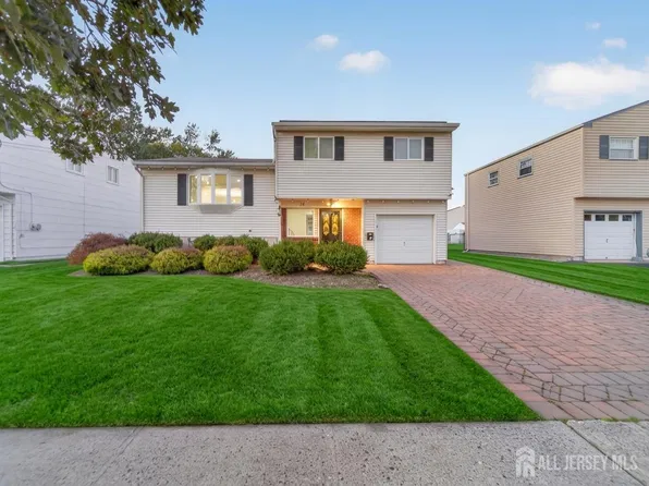 24 Stima Ave, Carteret, NJ 07008