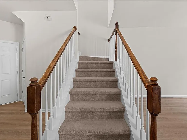 1058 Treymont Ln — Photo 19