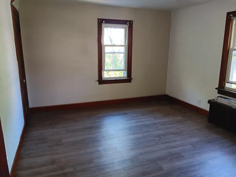 828 Richie Ave — Photo 2