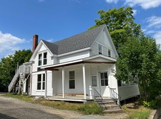 20 Maple St, Bridgewater, NS B4V2E1