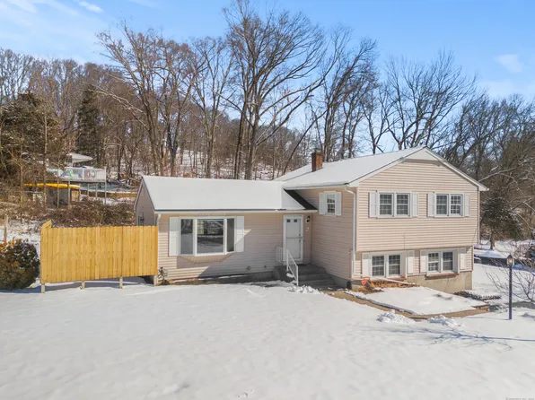 2 Shore Road, Norwich, CT 06360