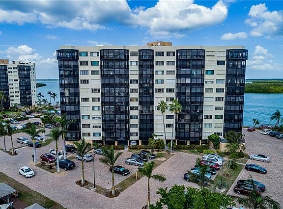 2nd image of 4263 Bay Beach Ln APT 615