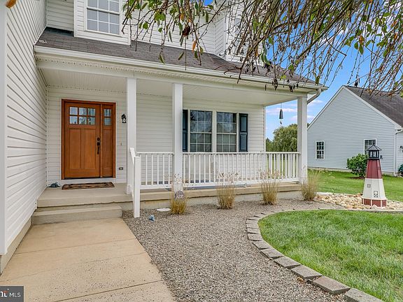 4th image of 34758 Lauren Dr