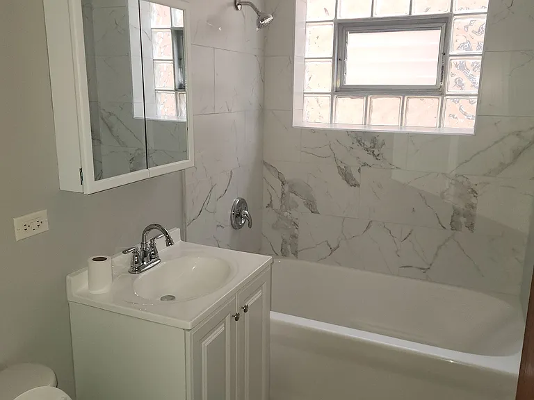29 Conti Pkwy — Photo 11