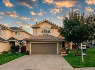 82 N Mount Gibraltar Hts SE, Calgary, AB T2Z 3R3