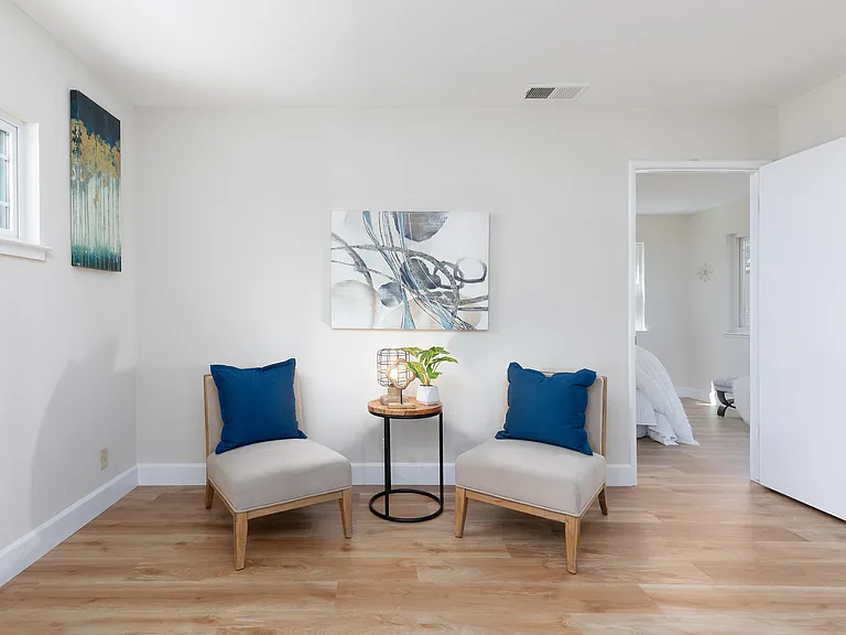 1495 Lamore Dr — Photo 12
