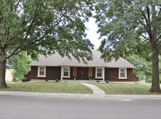 105 Johnston Dr, Raymore, MO 64083