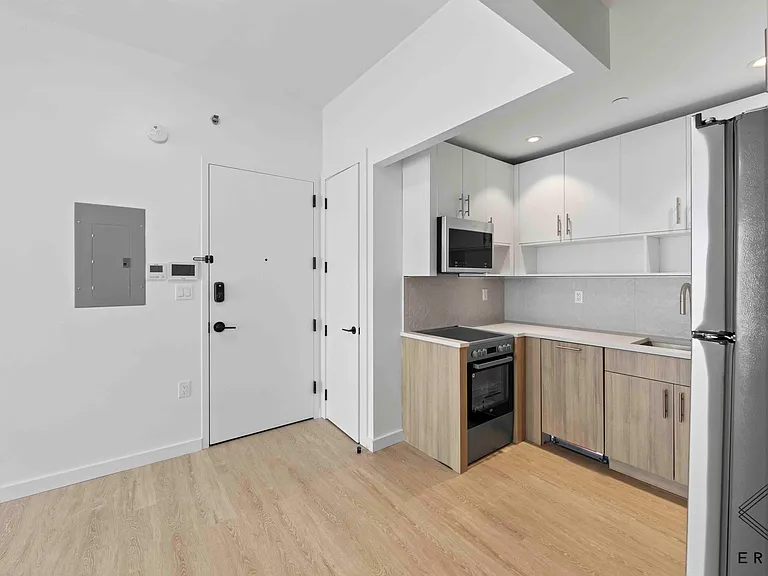 335 Linden Blvd #5G — Photo 7
