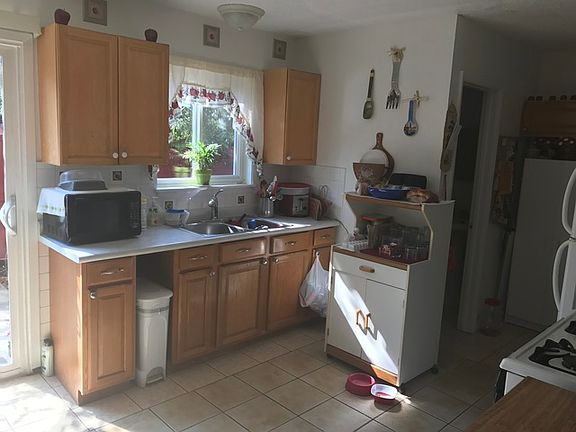 4th image of 1317 Monomoy St APT D