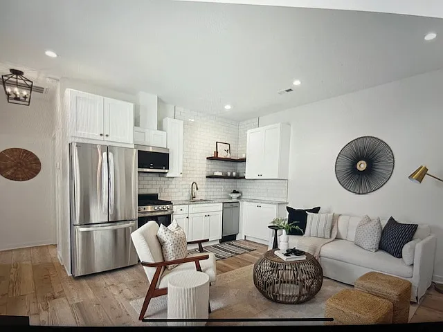 42 Poinsett St #A — Photo 11