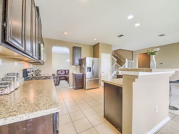 5th image of 1314 Plaza Lake Dr