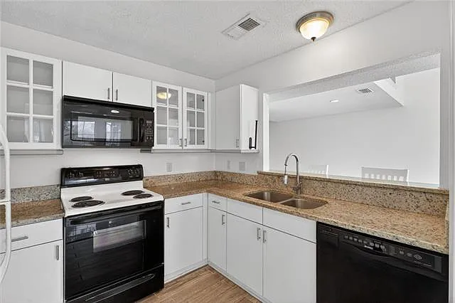 500 Marina Dr — Photo 9