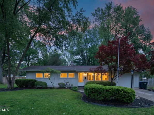 5934 San Reno Dr, Sylvania, OH 43560