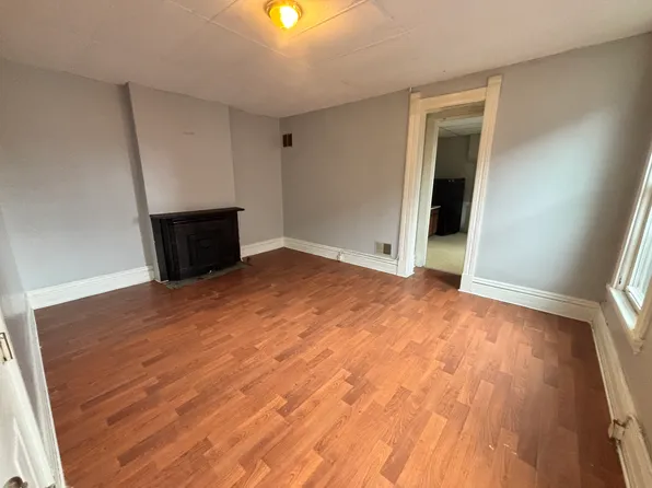 1729 Greenup St APT 4, Covington, KY 41011